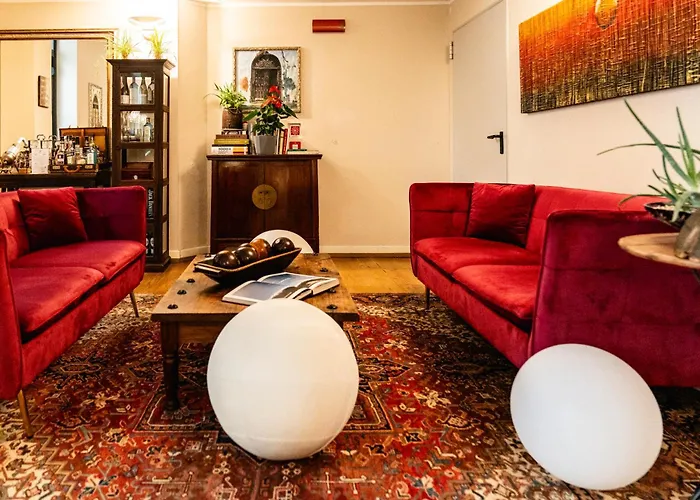 فندق Townhouse 33 Boutique 4*