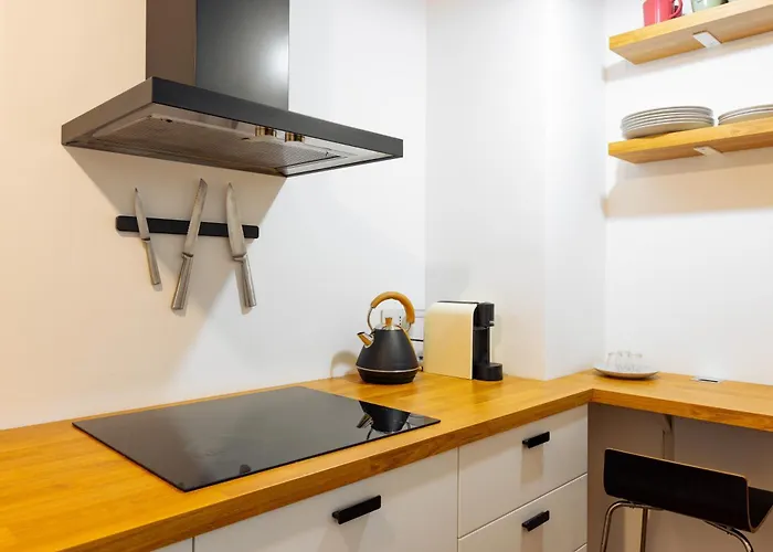 Spacious Design بيت ضيافة