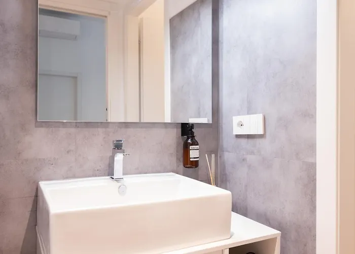 Spacious Design 4*