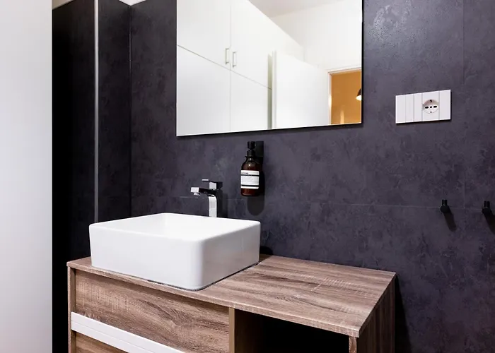 Spacious Design بيت ضيافة 4*