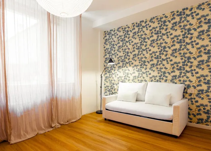 Spacious Design 招待所 4*