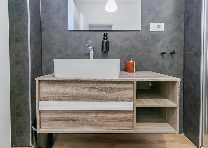 بيت ضيافة Spacious Design 4*