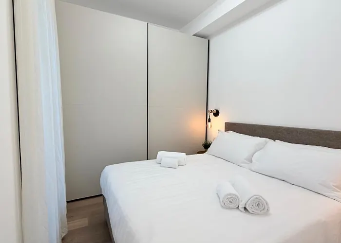 Teodorico - Quiet Garden View With Parking Appartamento Milano