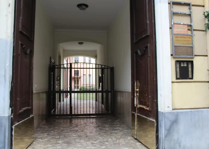 Marghera 10 The Milanese Experience Διαμέρισμα *