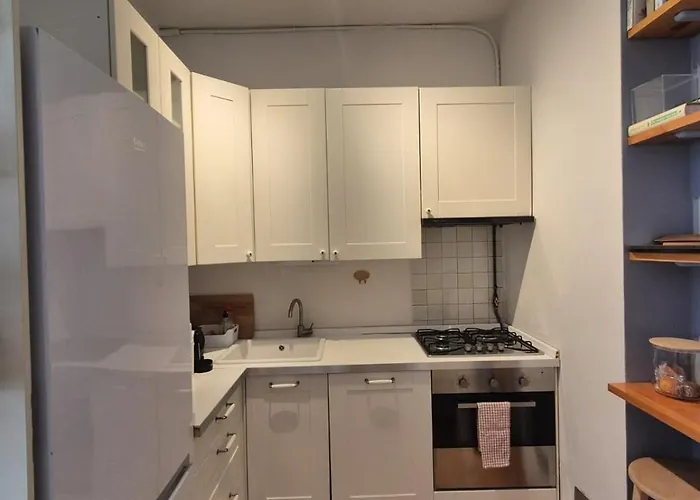 Claire - De Angeli Metro & Citylife Milan