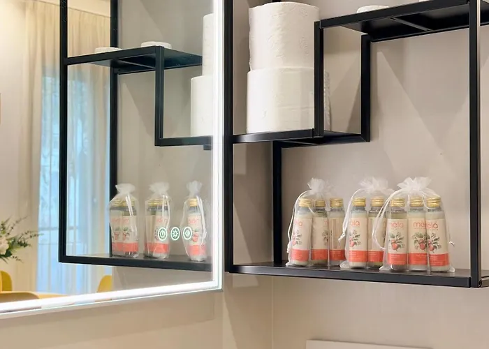 Teodorico - Quiet Garden View With Parking Milano