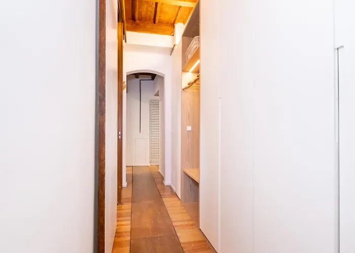 Appartamento Splendido Bilocale In Via Madonnina, Zona Brera *