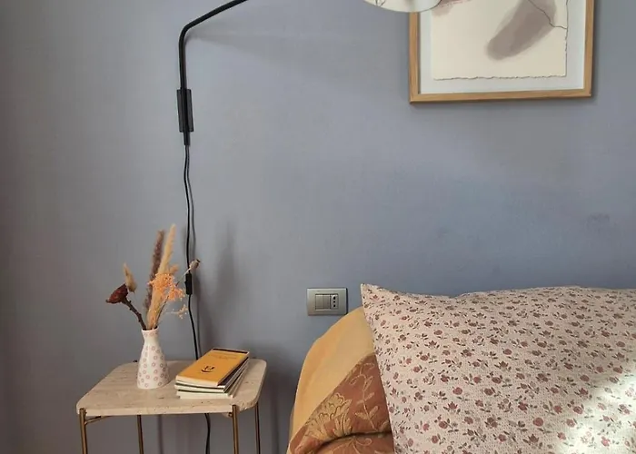 Claire - De Angeli Metro & Citylife Apartment