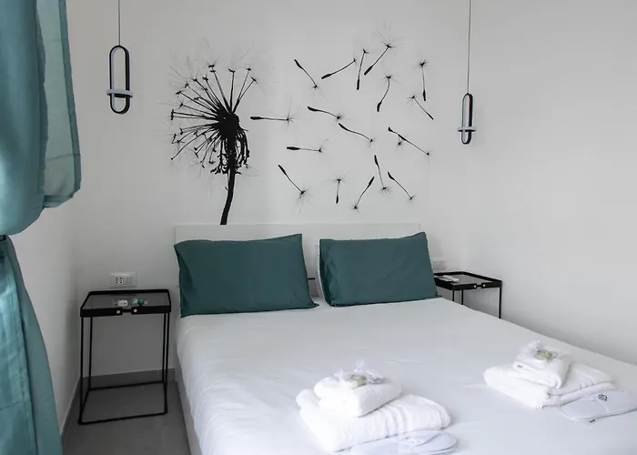 Stylish Flat Porta Venezia Fast Wifi Ac Metro-5 Min From Duomo Apartmán