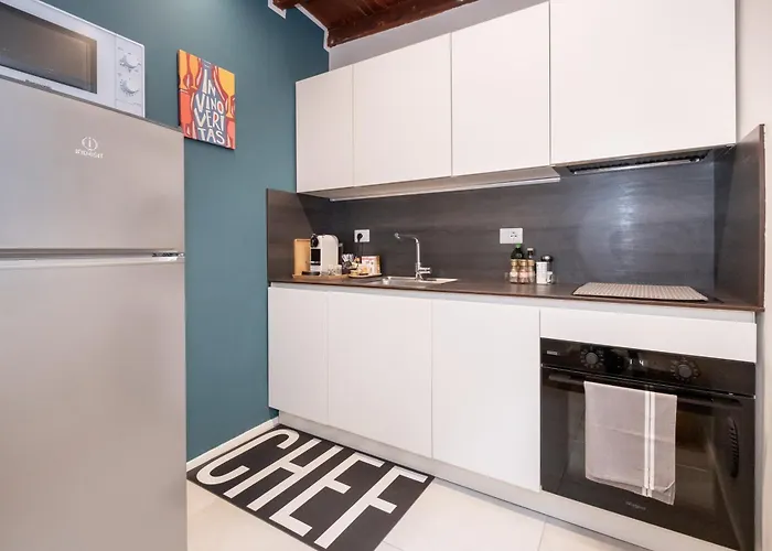 Splendido Bilocale In Via Madonnina, Zona Brera