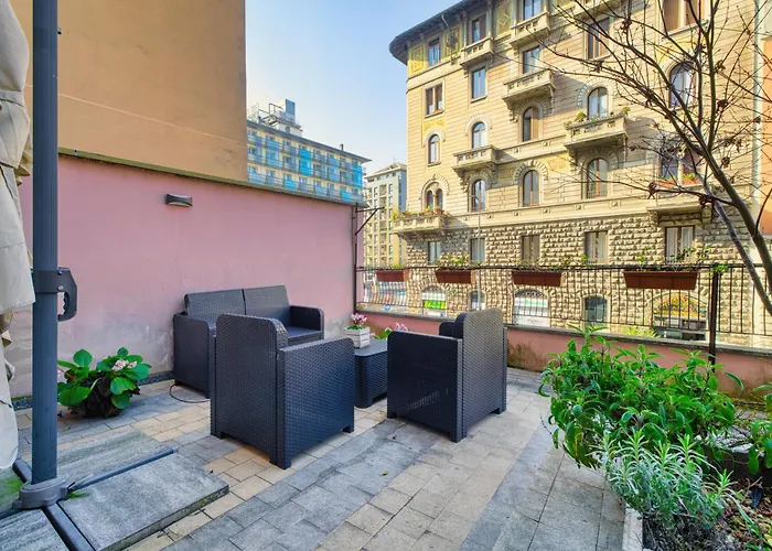 Terrace Charming In 아파트 *