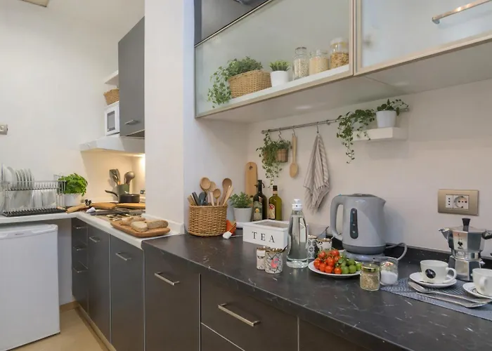 Family Apartment, Duomo 12 Min Walk, 5 Guests, Near Covered Parking ミラノ