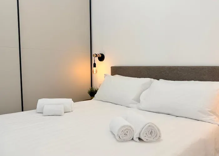 Teodorico - Quiet Garden View With Parking Appartamento *