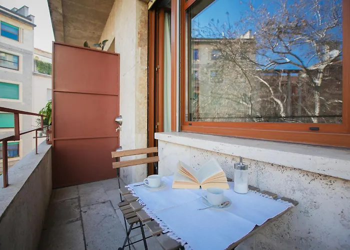 Morozzo1939 - An Authentic Milanese Home, Near Duomo Milaan