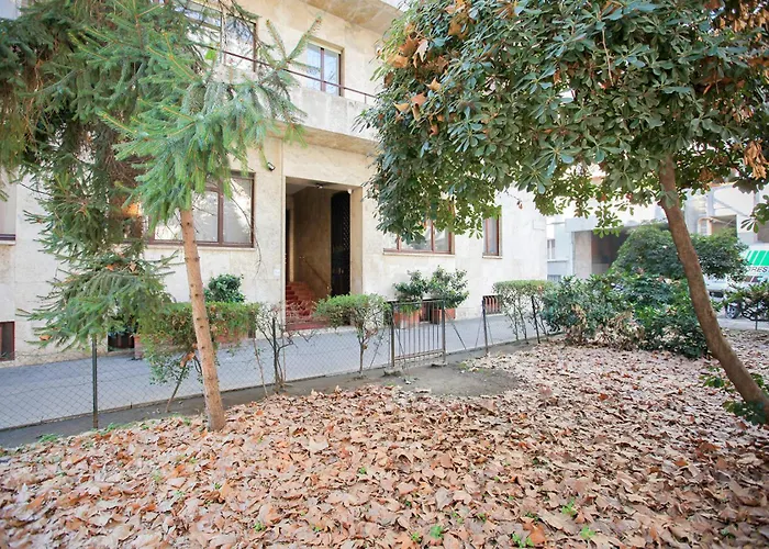 Appartement Morozzo1939 - An Authentic Milanese Home, Near Duomo Milaan