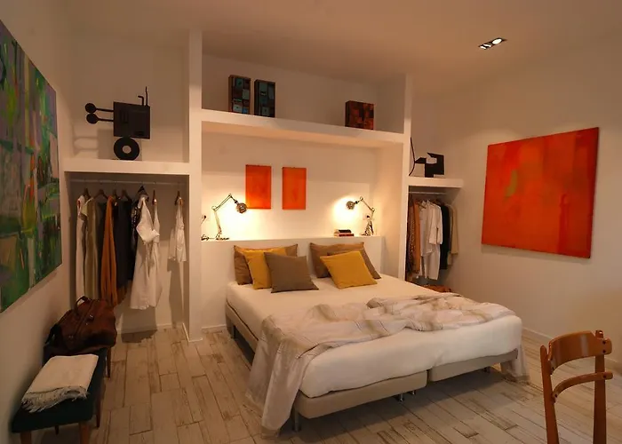 Isola Libera 4* Milano