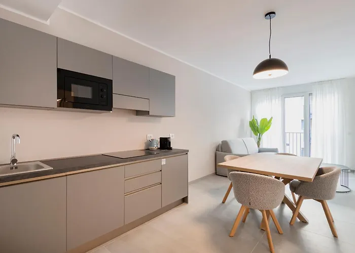 Relstay - De Angeli شقة فندقية ميلان