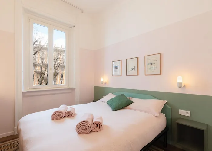 Apartament Chic Design 80 Sqm - Sleeps 6 - Metro 2 Min Mediolan
