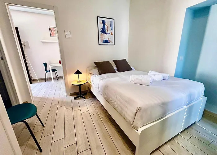 Habesha Flats - A Quiet Retreat Just Steps From The Metro M1 * Milan