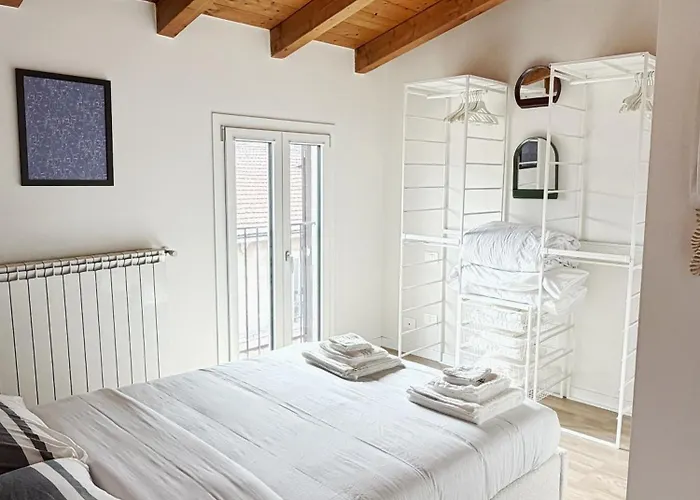 Nolo Urban Loft Milan-metro M1 Pasteur דירה *