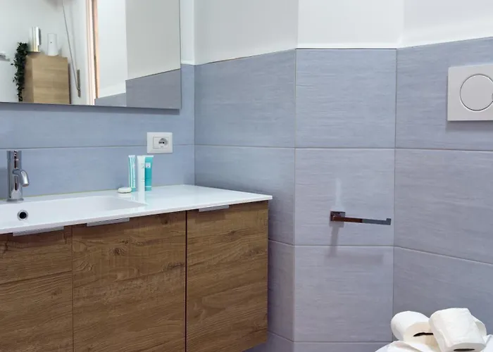 Orea Spiti - Modern Rosselli ميلان