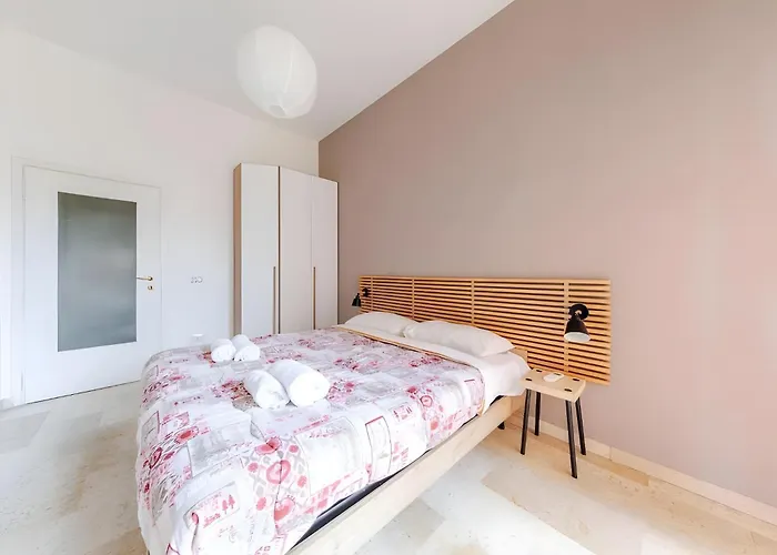 Chic & Modern Flat Navigli Mediolan