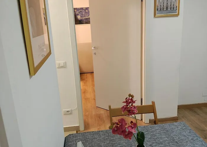 Apartment Lovely Studies