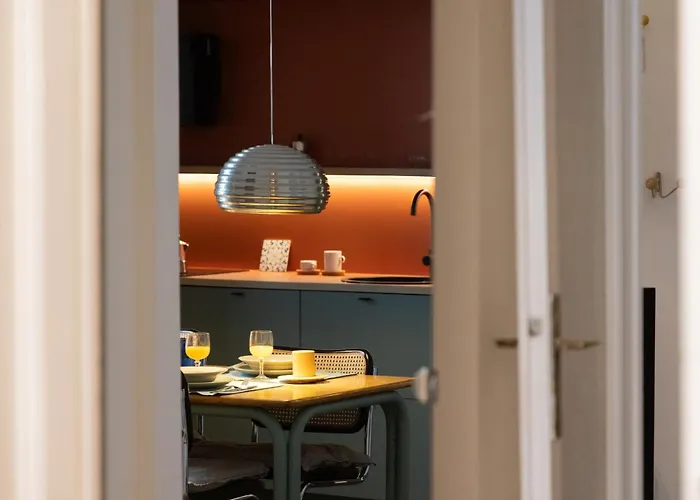Chic Design 80 Sqm - Sleeps 6 - Metro 2 Min Apartament Mediolan