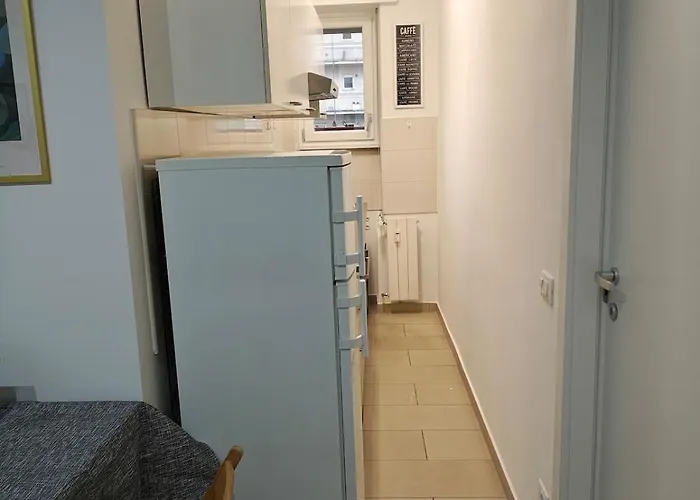 Lovely Studies Apartment Milan