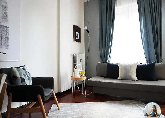 10 Min - Bright & Modern, Up To 5 Beds * Milánó