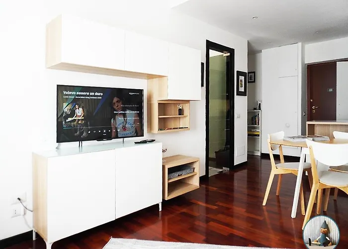 10 Min - Bright & Modern, Up To 5 Beds 公寓 *