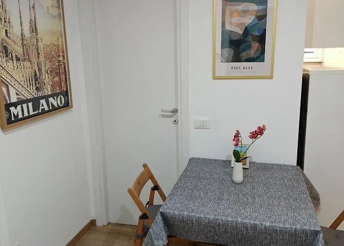 Apartment Lovely Studies