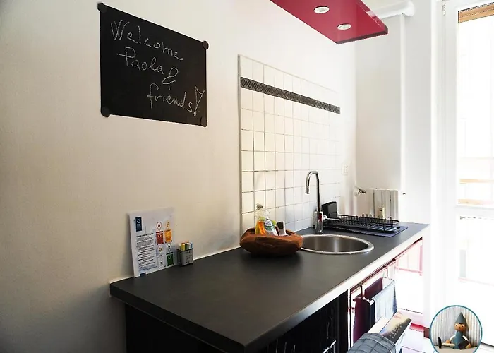 10 Min - Bright & Modern, Up To 5 Beds Apartman Milánó