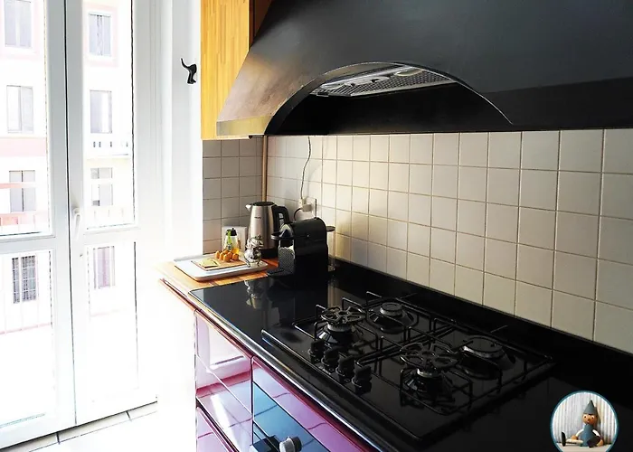 Apartman 10 Min - Bright & Modern, Up To 5 Beds