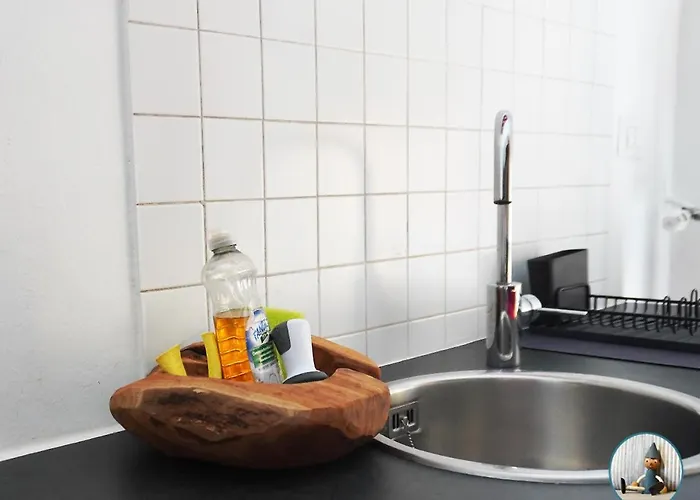 Apartman 10 Min - Bright & Modern, Up To 5 Beds Milánó