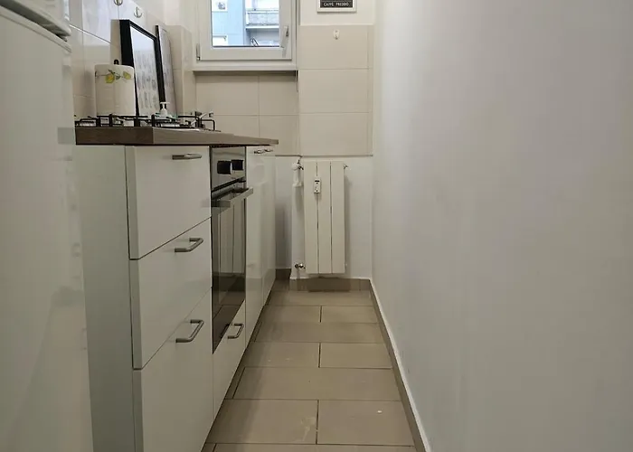 Lovely Studies Apartment Milan