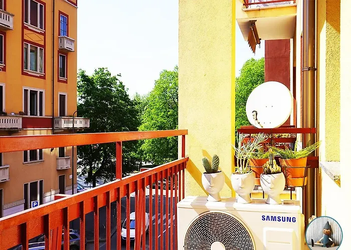 Lejlighed 10 Min - Bright & Modern, Up To 5 Beds