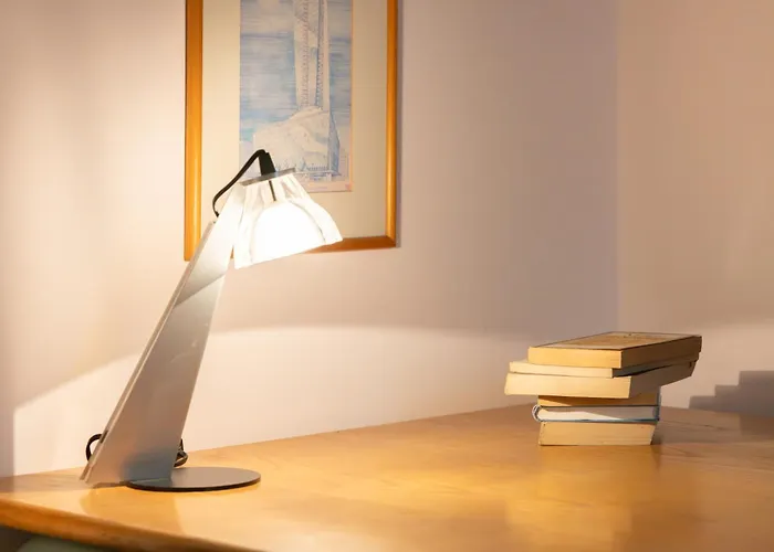 アパート Chic Design 80 Sqm - Sleeps 6 - Metro 2 Min ミラノ