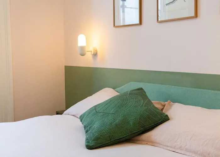 Chic Design 80 Sqm - Sleeps 6 - Metro 2 Min * ミラノ
