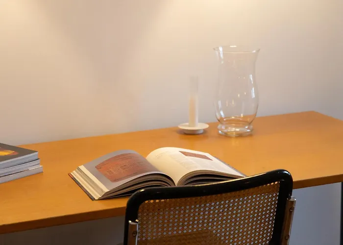 アパート Chic Design 80 Sqm - Sleeps 6 - Metro 2 Min