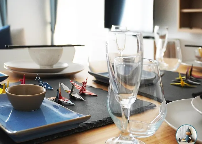 Apartman 10 Min - Bright & Modern, Up To 5 Beds *