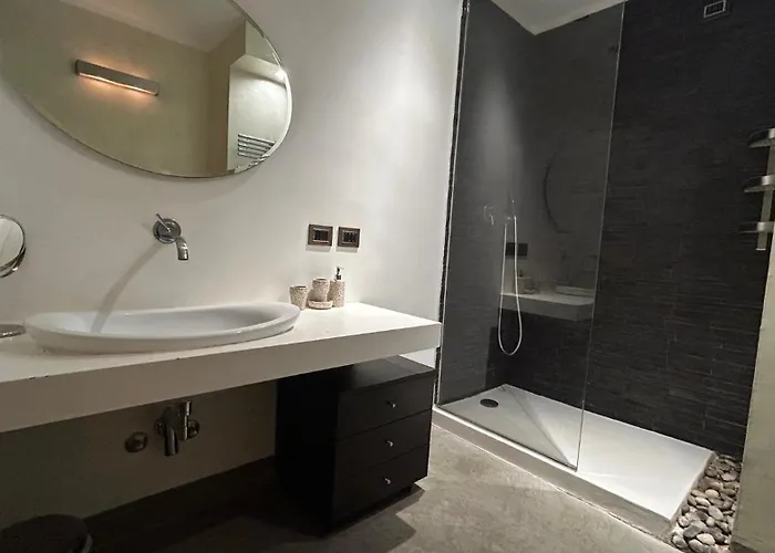 Stylish In Fashion District - Corso Venezia Apartmán *