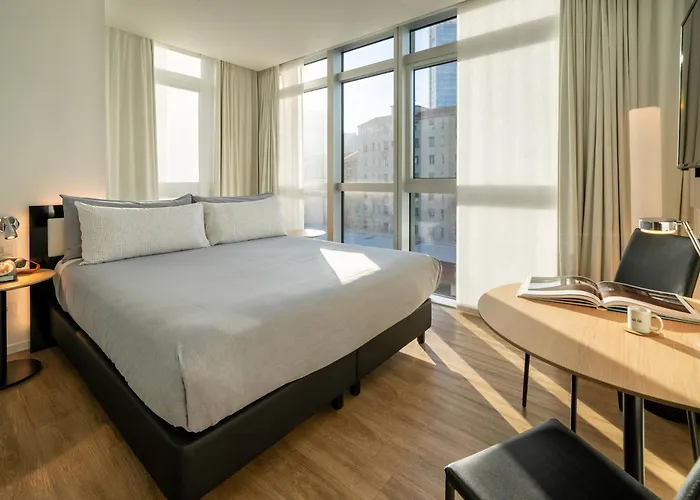 Hotel Innside Milano Torre Galfa 4*