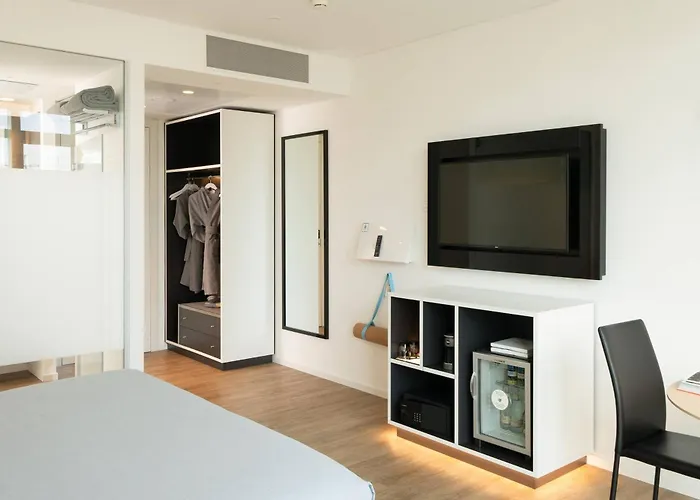 Innside Milano Torre Galfa Hotel 4*