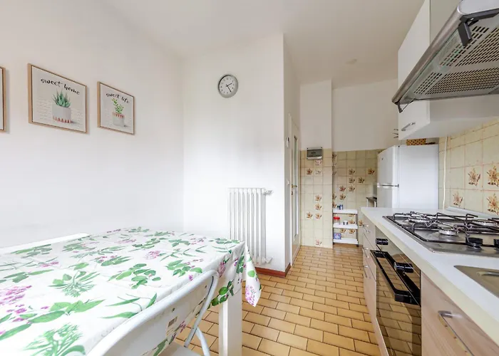 Apartmán Guesthost - Bonola M1 Bright & Functional Flat *
