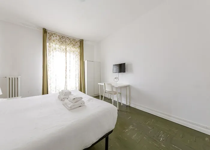 Guesthost - Bonola M1 Bright & Functional Flat * Mailand