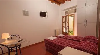 Frühstückspension Le Due Corti Milano 3*