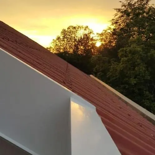 아파트 Comfy Penthouse *