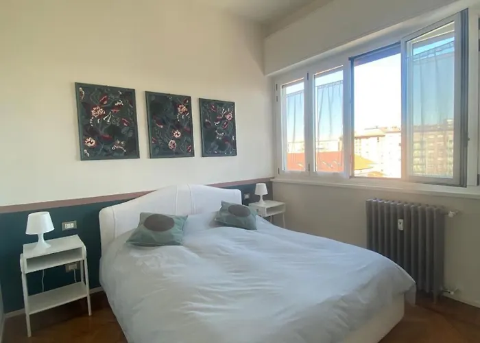 Metro Isola - Nuovo Design - La Milanese Milán