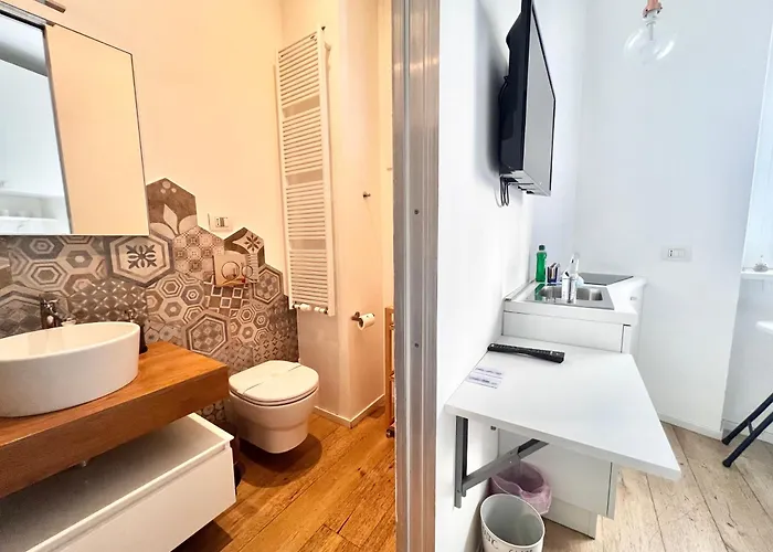 5 Min Walk To Duomo Petite Loft! Lejlighed *